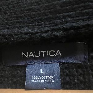 Size L black sweater